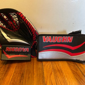 Vaughn V6 PRO 1100 GLOVE AND BLOCKER RED/BLACK/GREY