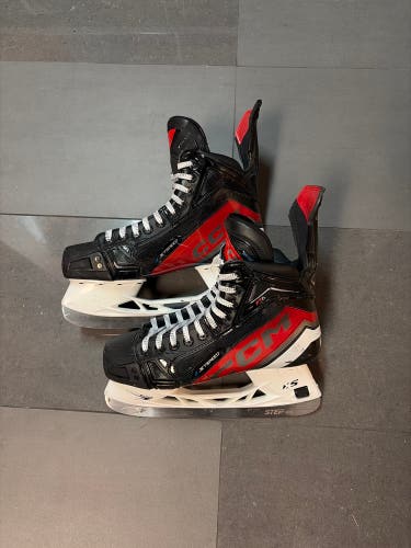 2023 CCM JetSpeed FT6 Hockey Skates 8.5 (Used)