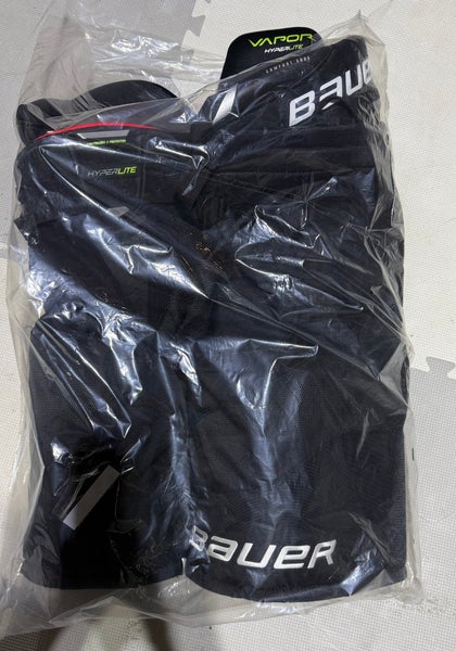 Senior Medium Bauer Vapor Hyperlite Hockey Pants (Like New)