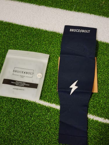(New)Bruce Bolt Compression Sleeve  Adult Small