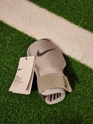 Gray Senior Nike Wrist Guards (New)