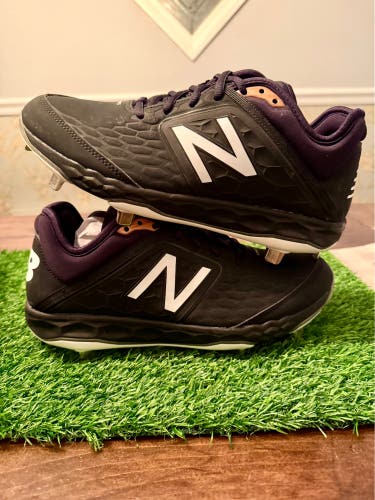 Black Men's Size M 9.0 (W 10.0) Adult New Balance 3000V3 Low Top Metal (New)