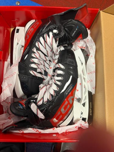 *BRAND NEW- PROSHOP SALE* CCM JetSpeed FT6 Pro Hockey Skates SIZE 8 (New)