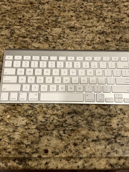 Genuine Apple Wireless Bluetooth Keyboard A1314 Aluminum
