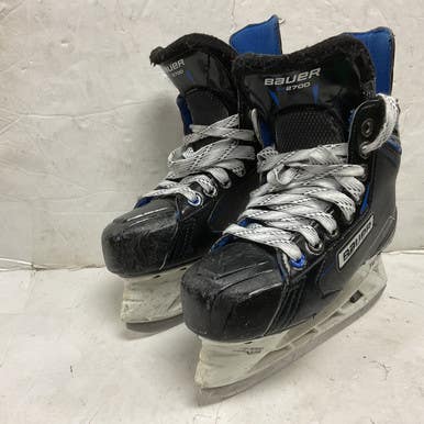 Used Bauer NEXUS N2700 Junior Hockey Skate Black And Royal Blue Junior 03 11855-S000200811