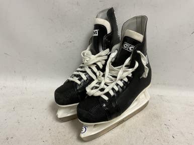 Used CCM CHAMPION 90 Junior Hockey Skate Black Junior 05 11855-S000200724