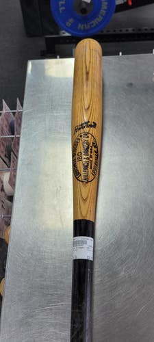 Used Louisville Slugger 180 BB/SB Wood Bat 33 1/2" 11497-S000156540