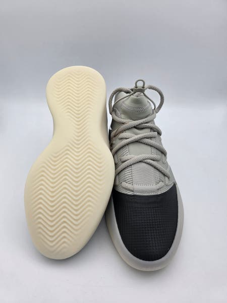 adidas Fear of God Athletics BASKETBALL Sesame Carbon IE6188 Size 7.5 |  SidelineSwap | Buy and Sell on SidelineSwap