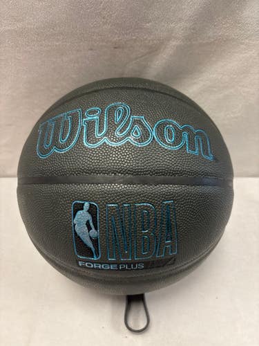 Used Wilson Forge Plus Basketball Adult Indoor Size 7 29.5 11490-S000270433