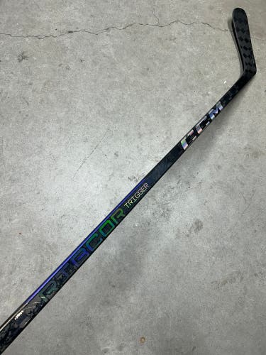 70 Flex P29 Senior CCM RibCor Trigger 9 Pro Left Hand Hockey Stick Pro Stock (Used)