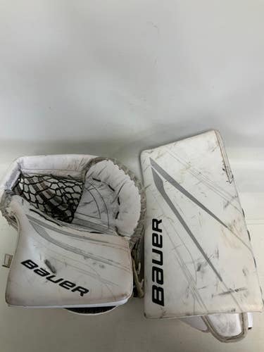 Used Bauer VAPOR HYPER2LITE Senior Goalie Catcher White 11823-S000037860
