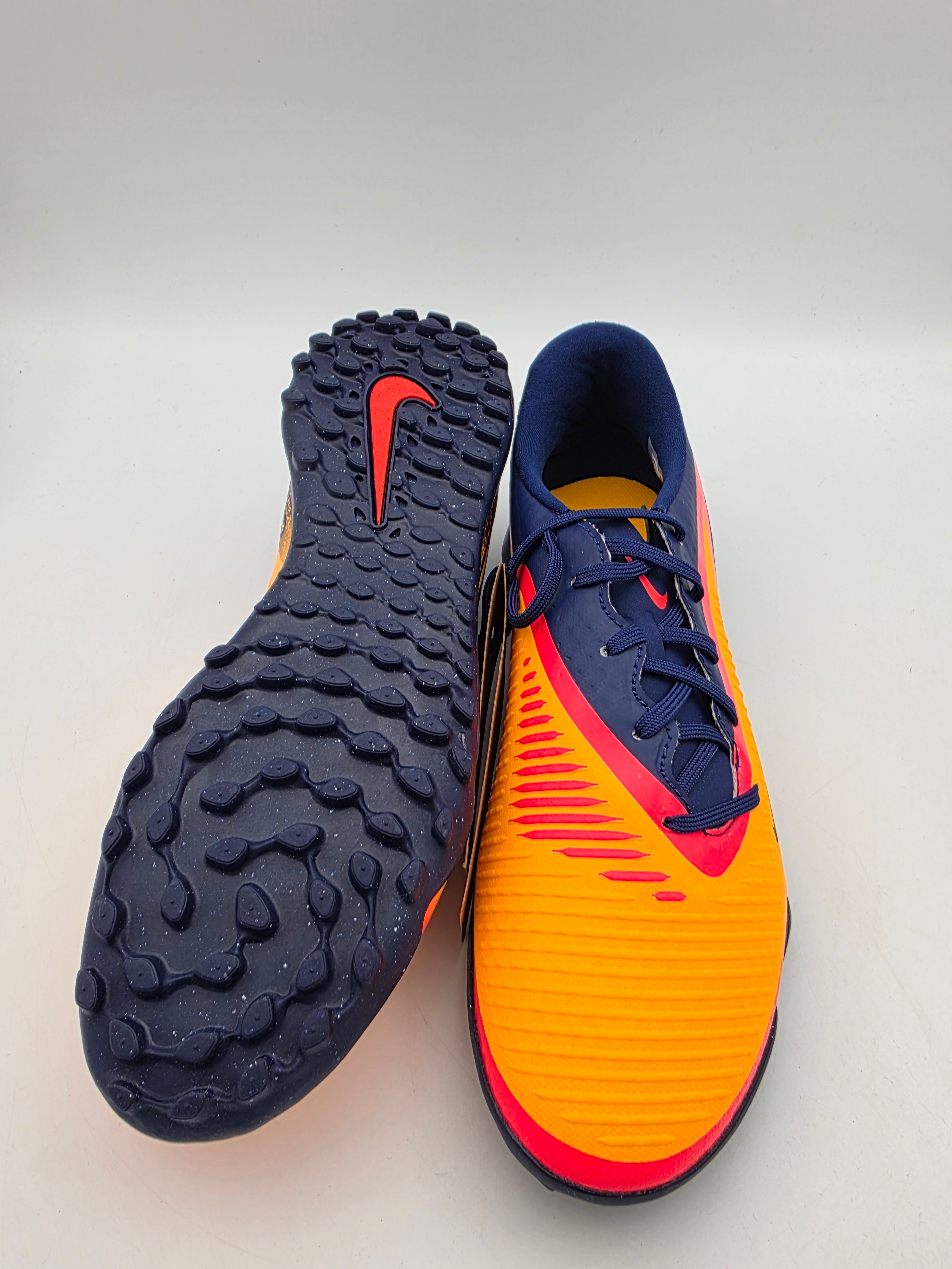 Nike Phantom GX II Academy TF Soccer Turf Shoes Men\'s Size 11 HQ2326-800 NWOB Nike Phantom GX II Academy TF Soccer Turf Shoes Men main image 3