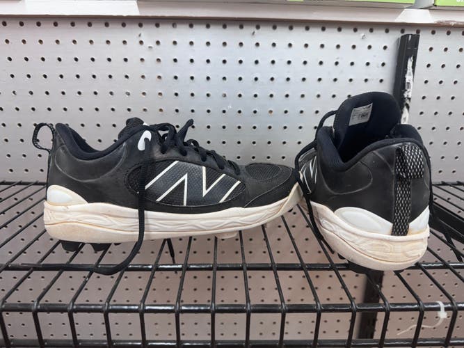 Black Kids 6.5Y (Big Kids / Youth) Youth New Balance Molded Cleats Cleats (Used)