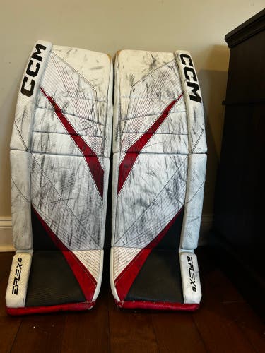 34" CCM Extreme Flex 6 Pro Goalie Leg Pads Pro Stock (Used)