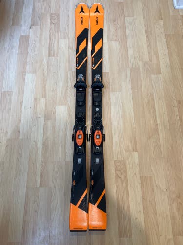 2026 Men's 169cm Atomic Redster Q5 Skis | Atomic M10 GW Bindings (Used)