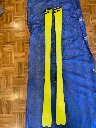 Fischer RC4 WC SL 150 cm Racing Skis With Bindings Max Din 11 (Used)
