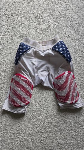 XL Youth Under Armour (Used)