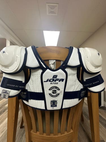 Men's Large Senior Jofa 8700 Shoulder Pads (New)