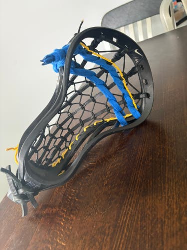 Traditional strung Nike L3