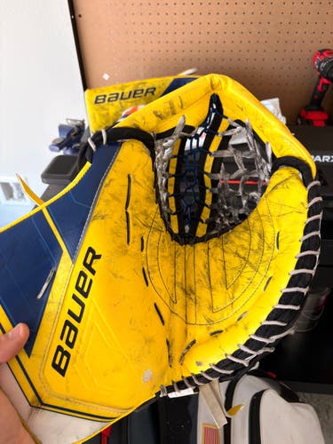 Bauer Supreme Mach Regular (Used)