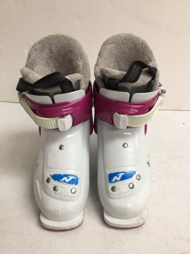 17.0 Nordica Little Belle 1 Jr Ski Boots