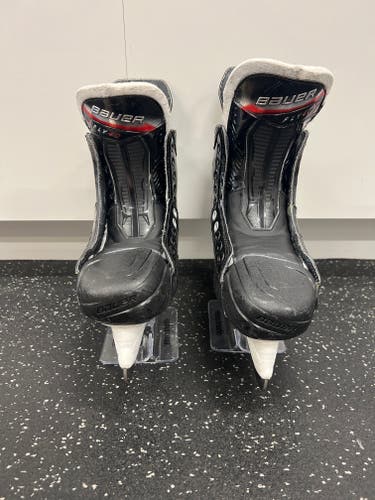 Bauer Vapor Fly40 Hockey Skates 8 (Used)