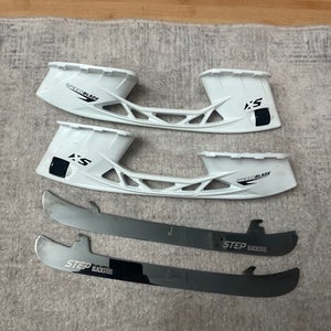 CCM Step Blacksteel 271 mm with holders  (New)