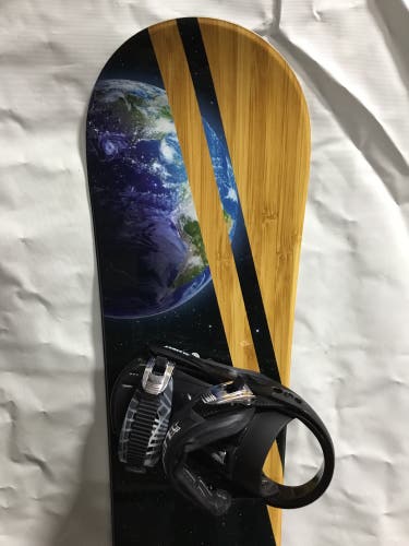 150W New Matrix w/ new binding Snowboard
