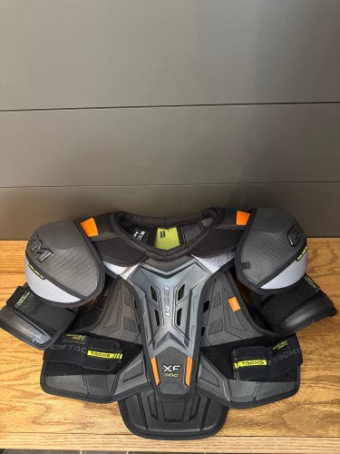 Medium Senior CCM Tacks XF Pro Shoulder Pads (New)