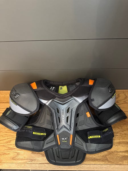 Medium Senior CCM Tacks XF Pro Shoulder Pads (New)