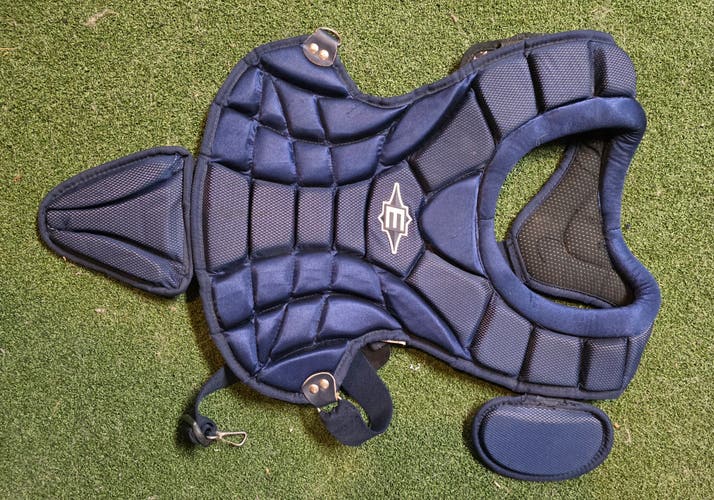 Youth Easton Elite X Catcher's Chest Protector (Used)