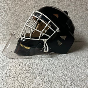 Warwick Senior M/L Goalie Mask - Fully Refurbished