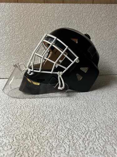 Warwick Senior M/L Goalie Mask - Fully Refurbished