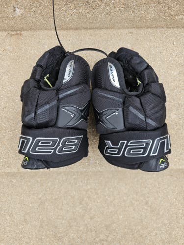 Bauer Vapor 2X Pro Gloves 10" (Used)