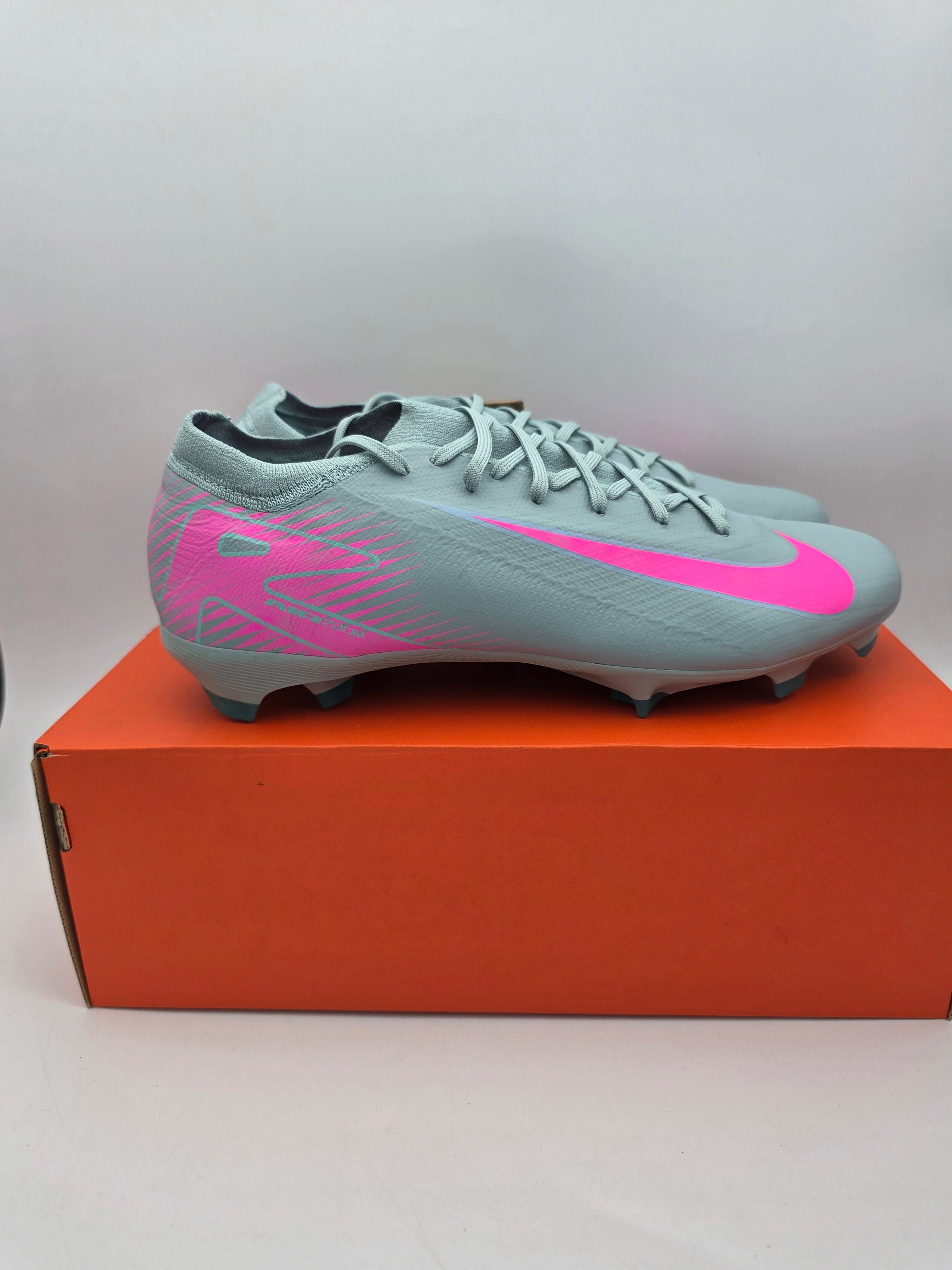 Nike Zoom Mercurial Vapor 16 Pro FG ACC Flyknit Soccer 