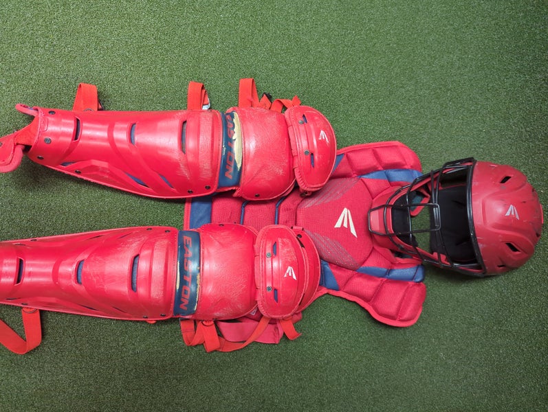 Red Easton Elite x Catcher's Set (Used)(3075)Ages 15+