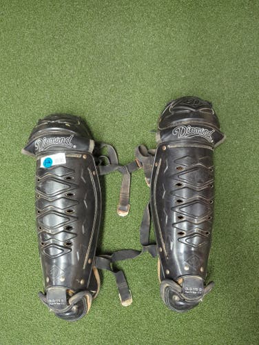 Diamond Catcher's Leg Guard (Used)(9645)