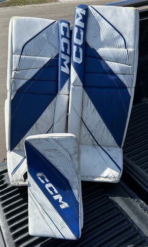 31" CCM EFlex 6.9 Goalie Leg Pads (Used)