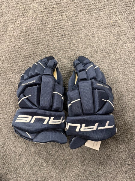 True Catalyst 5x3 Gloves 12" (New)