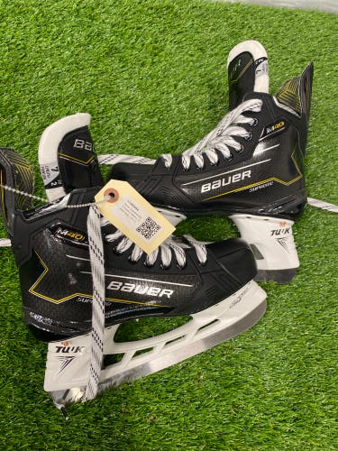 Bauer Supreme M40 Hockey Skates | Senior Size 7 (Fit 2)