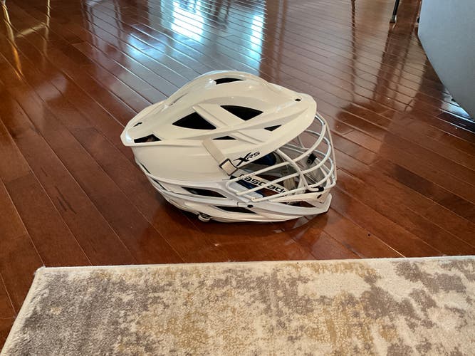 Cascade XRS Helmet (Used) SEND OFFERS. WILLING TO NEGOTIATE PLZ.