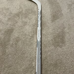 Youth Bauer Mystery Mini Right Handed Hockey Stick Less Than 30 Flex (Used)