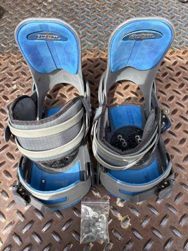 Large Burton Custom Snowboard Bindings (Used)