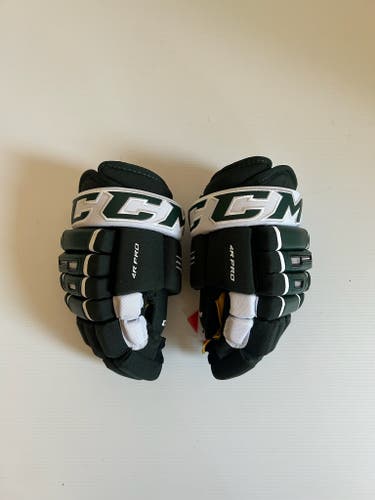 New 11” CCM HG4PRO Pro Stock Hockey Gloves - Green/White