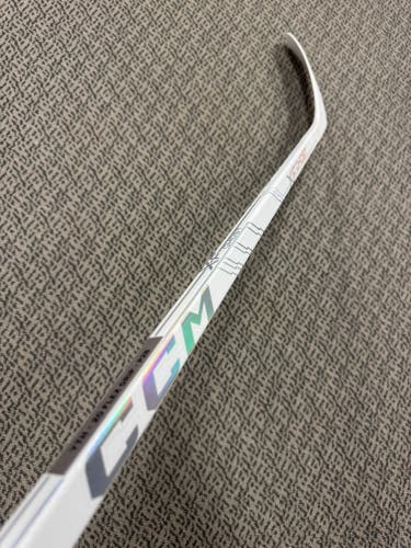 Youth CCM XF Ghost Right Handed Hockey Stick P28 Less Than 30 Flex (New)