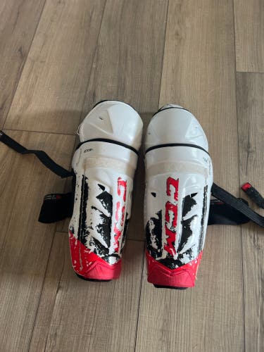 Youth CCM JetSpeed FT485 11" Shin Pads (Used)