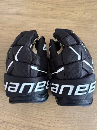 Bauer Supreme M5 Pro Gloves 13" (Used)