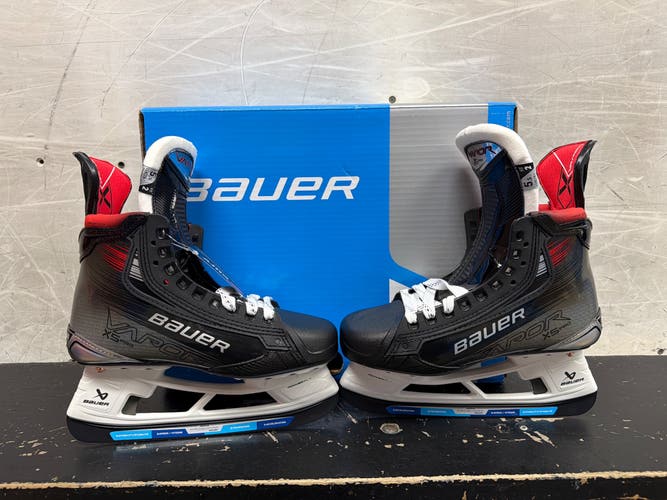 2023 Bauer Vapor X5 Pro Hockey Skates Regular Width Size 5.5 (New)