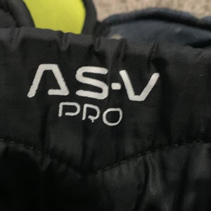 Men's Youth Medium CCM AS-V Pro Hockey Pants (Used)