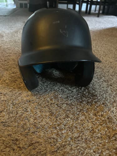 Medium/Large Easton Elite X Batting Helmet (Used)